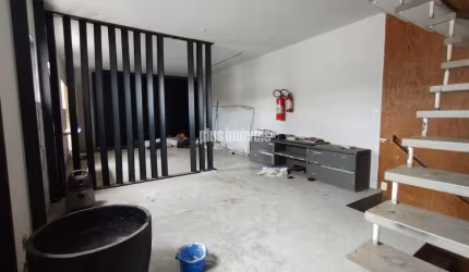 Oportunidade Imperdível: Imóvel Comercial/Residencial com 6 Salas e 3 Vagas ? Permuta Até R$ 350 Mil