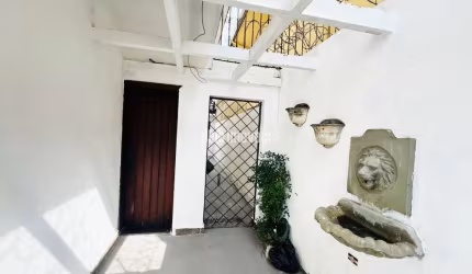 Casa com 4 Quartos e 1 banheiro para Alugar, 138 m²