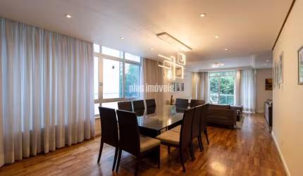Apartamento tipo para venda com 3 quartos, 224m²
