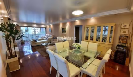 Excelente Apartamento em Moema - 150 m2 - 3 dorms. com 2 suítes!