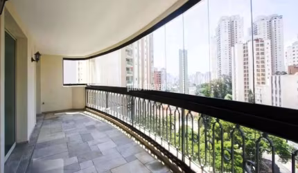 Apartamento para VENDA com 247m², 4 quartos e 5 vagas