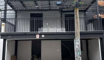 Casa sobrado 118 m² ,comercial , totalmente reformado ,  4 salas , 4 banheiros , px metro Ana rosa