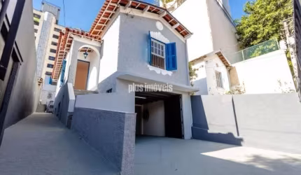 PERDIZES - Casa Versátil para Moradia ou Investimento!