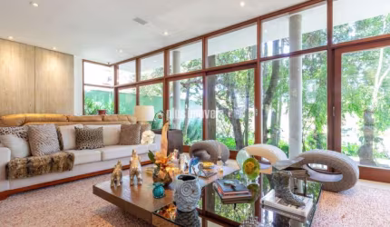 ALTO DA BOA VISTA - CASA EM CONDOMÍNIO FECHADO