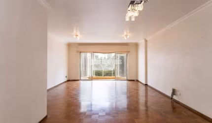 Excelente apartamento em Moema