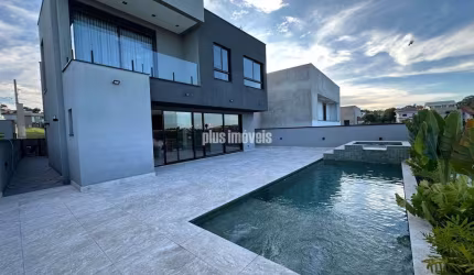 Casa Moderna NOVA ? Porteira Fechada ? 4 Suítes ? Vista Deslumbrante para Área Verde ? São Paulo II