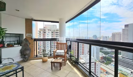 Luxuoso Apartamento à Venda em Perdizes! Andar altíssimo!