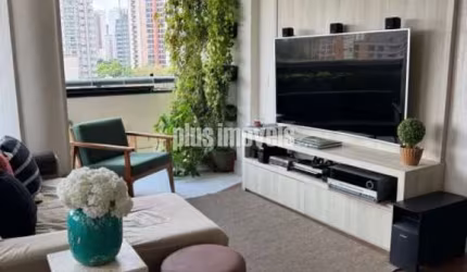 Apartamento à Venda  105 m²  3 Dormitórios (1 Suíte)  3 Vagas + Depósito