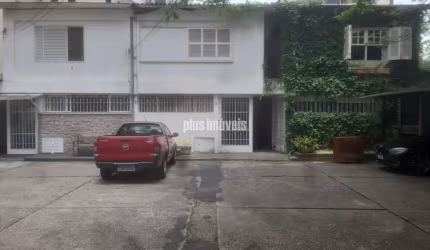 Casa com 3 Quartos e 3 banheiros à Venda, 136 m²