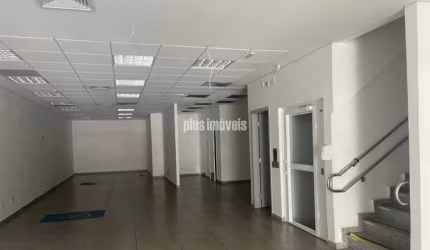Loja 455 m²  paraíso  , estacionamento 4 vagas ,  rua de grande movimento