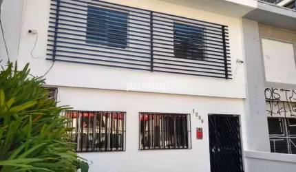Casa Comercial ao lado do Metrô Alto da Boa Vista.