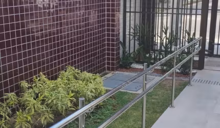 Apartamento com 2 quartos, suíte,  fino acabamento e excelente localização
