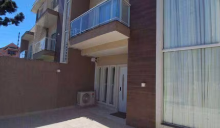 Sobrado com 3 dormitórios à venda, 229 m² por R$ 1.100.000,00 - Pinheirinho - Curitiba/PR