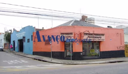 Imóvel para venda dividido em 2 salões comerciais independentes