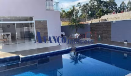 Condomínio Ibi Aram 2 - Casa ampla repleta de armários
