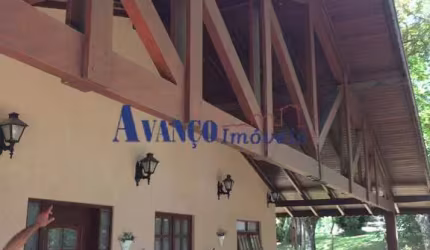 Condomínio New Parque Tênis - Maravilhosa casa com piscina e armários