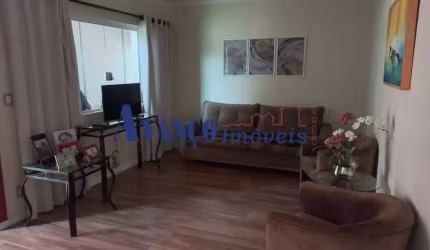 Vila Progresso - Linda casa com armários, churrasqueira e piscina