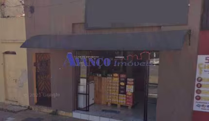 Casa com salão comercial á venda no Bairro Agapeama