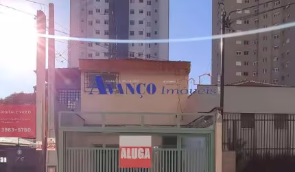 Casa comercial finalizando reforma em ótima localização no Centro