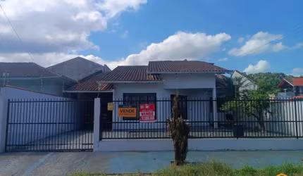 Casa com 01 suíte + 02 dormitórios para vender, Bairro Vila Nova