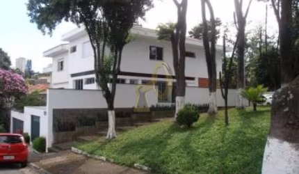 Sobrado à Venda na Vila Madalena, SP