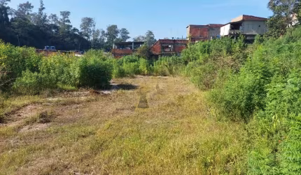 ÁREA A VENDA EM EMBU DAS ARTES