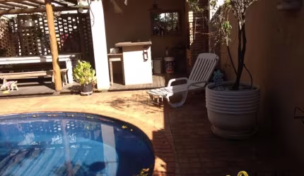 CASA NO JARDIM LEONOR