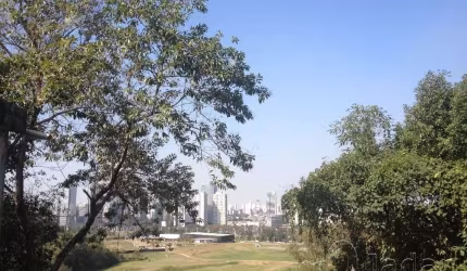 Terreno em Condomínio à Venda - Jardim Vitória Régia