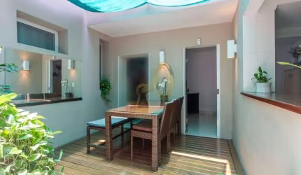 Casa Comercial à Venda em Pinheiros - SP