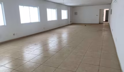 Prédio Comercial à Venda em Pinheiros