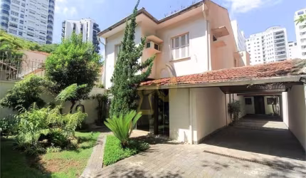 Casa Comercial a venda em Moema