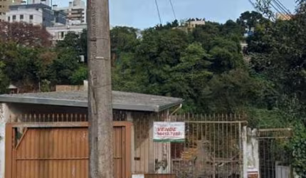 Terreno à venda no Jardim do Salso, Porto Alegre  por R$ 480.000