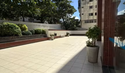 Excelente sitio com 10.000 m2 de área.