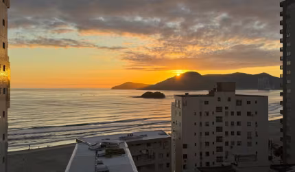 Oportunidade! Lindo apto com 3 suítes na quadra mar na praia mais famosa do Brasil!