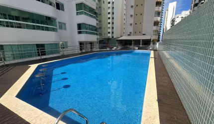 Lindo apartamento com 02 dormts sendo 1 suíte e 1 vaga próximo à praia central de Balneário Camboriú-SC