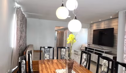 Lindo apartamento contendo 3 suítes e 2 vagas no centro próximo à praia de Balneário Camboriú-SC. Oportunidade única!