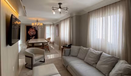 Linda cobertura duplex com 3 suítes e 2 vagas no centro próx à praia em Balneário Camboriú