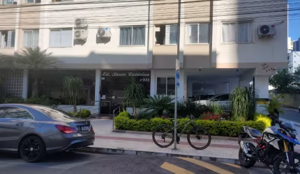 Lindo apartamento com 01 dormitório na segunda quadra do mar em Balneário Camboriú