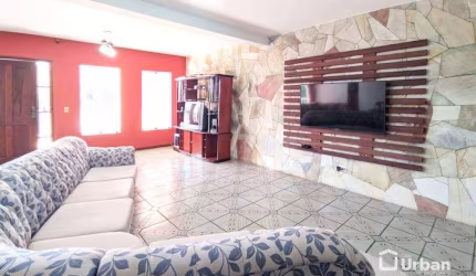 Casa com 4 dormitórios à venda, 300 m² por R$ 750.000,00 - Caucaia do Alto - Cotia/SP