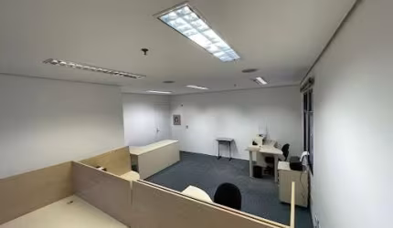 Columbia Business Tower - Sala comercial