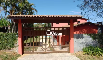 Casa  3 quartos sendo 2 suites em Condominio