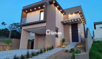 Casa com 4 quartos à venda, 258 m² por R$ 1.790.000 - Parque Dom Henrique - Cotia/SP