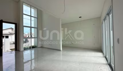 Casa com 2 quartos à venda na Araranguá, 2, Centro, Araranguá por R$ 750.000