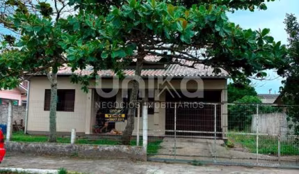 Casa com 3 quartos à venda na Centro Baln Arroio do Silva, 1234, Centro, Balneário Arroio do Silva por R$ 310.000