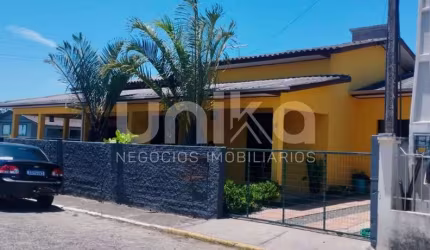 Casa com 3 quartos à venda na Morro dos Conventos Casa, 12, Morro dos Conventos, Araranguá por R$ 330.000