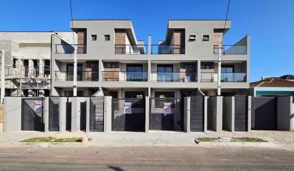 Sobrado com 3 dormitórios à venda, 254 m² por R$ 1.200.000,00 - Bom Retiro - Curitiba/PR
