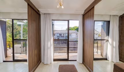 Sobrado com 3 dormitórios MOBILIADO 107m² à venda por R$ 750.000 - Boa Vista - Curitiba/PR