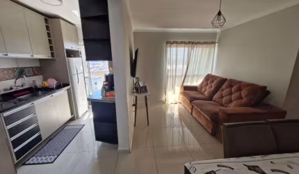 Apartamento 2 Quartos Ensolarado com Sacada Fechada no Afonso Pena