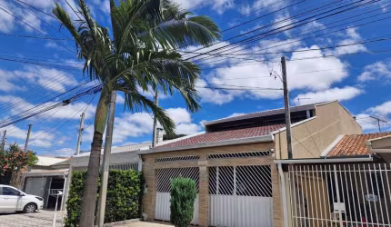 Sobrado lindíssimo com 3 quartos e 2 vagas cobertas à venda no Bairro Alto - Curitiba - PR
