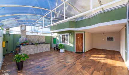 Amplo triplex no Boqueirão, 3 quartos sendo 1 suíte